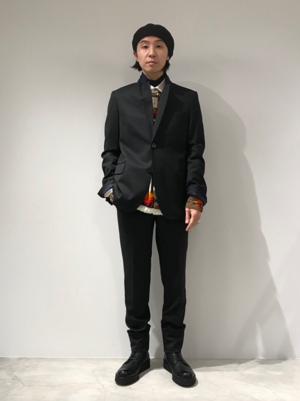 「sacai、19ss」｜「KIJIMA TAKAYUKIのアイテム（帽子、ブラック系）」を使った、fujisakiさん（メンズ・172cm）の冬コーディネートの1枚目の写真