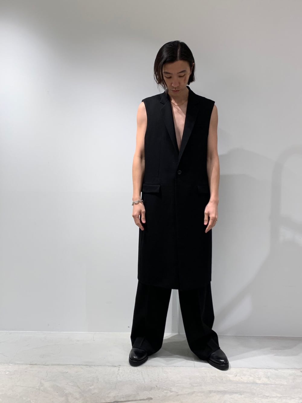「th、19ss」｜「thのアイテム（ジャケット/アウター、ブラック系）」を使った、fujisakiさん（メンズ・172cm）の冬コーディネートの1枚目の写真