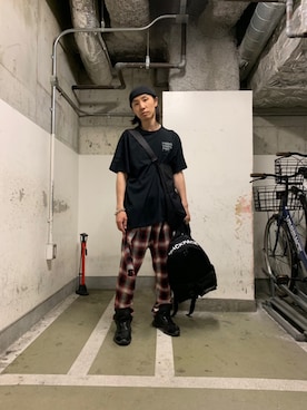 「off white（オフホワイト）のアイテム」を使った、fujisakiさん（メンズ・172cm）の春コーディネート