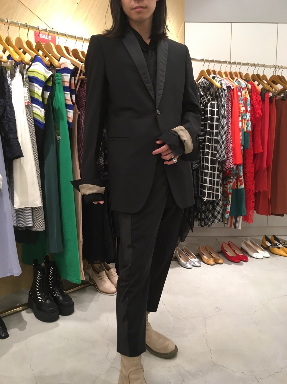 「RICK OWENS、コロナに負けない、オンラインを宜しくね」｜「Rick Owensのアイテム（ジャケット/アウター、ブラック系）」を使った、fujisakiさん（メンズ・172cm）の春コーディネートの1枚目の写真