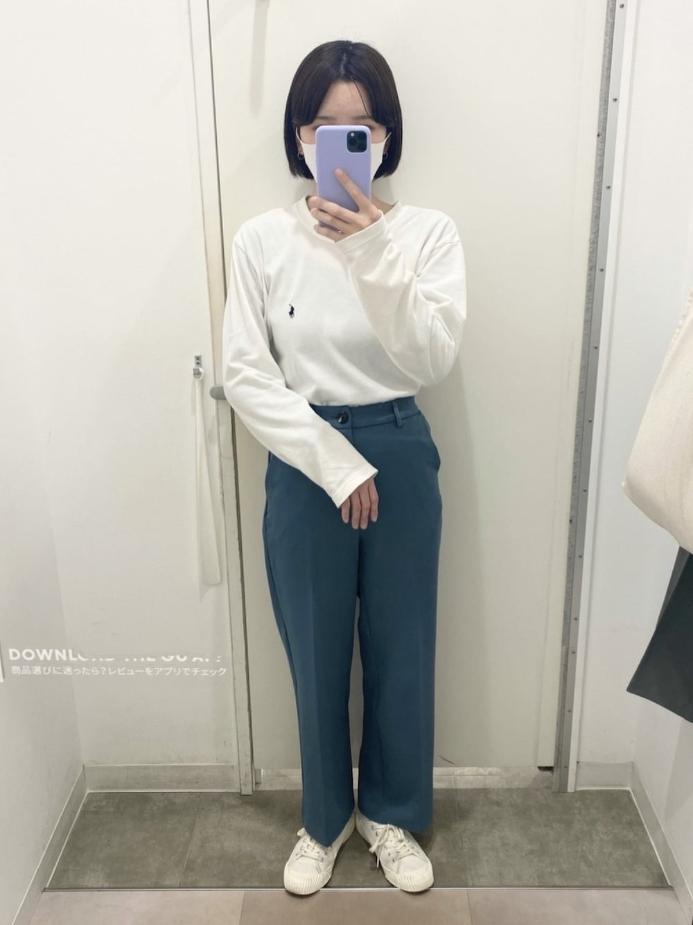 「GU、GUコーデ、くすみブルー、カラーパンツ、カットソーカラースラックス、シンプルコーデ、ラルフローレン、ohotoro、秋コーデ、大人カジュアル」｜「POLO RALPH LAURENの【Polo RALPH LAUREN】ポロ ラルフローレン BOYS ボーイズ 長袖 Tシャツ ロンT（Tシャツ/カットソー、ホワイト系）」を使った、ayu さん（レディース・160cm）の秋コーディネートの1枚目の写真