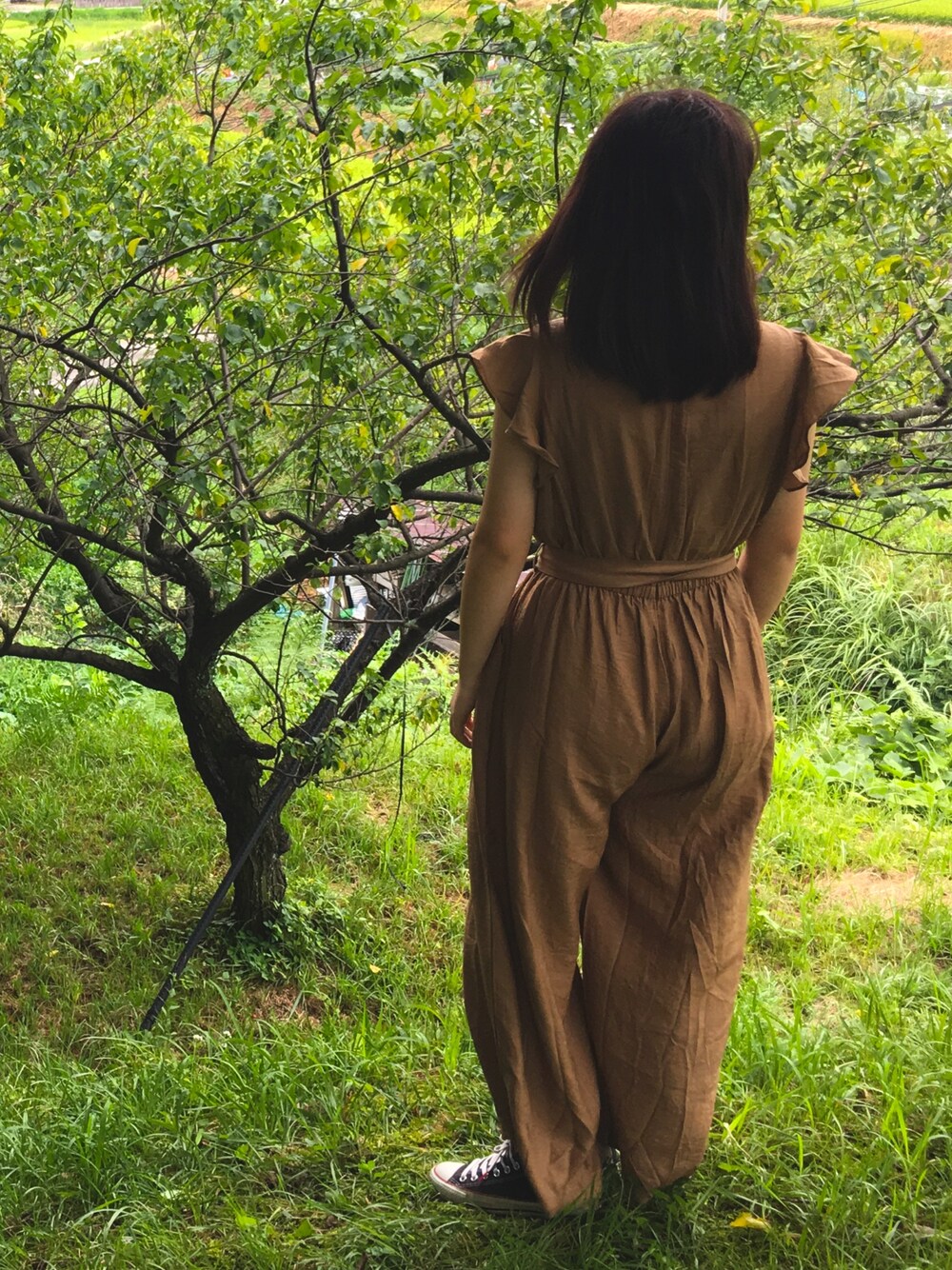 「RAY CASSINのアイテム（つなぎ/オールインワン、ブラウン系）」を使った、Sさん（レディース・159cm）の夏コーディネートの1枚目の写真