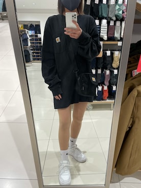 「Carhartt（カーハート）のアイテム（Tシャツ/カットソー）」を使った、aikaさん（レディース・157cm）の春コーディネート