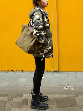 Bell  Leongさんのコーディネート