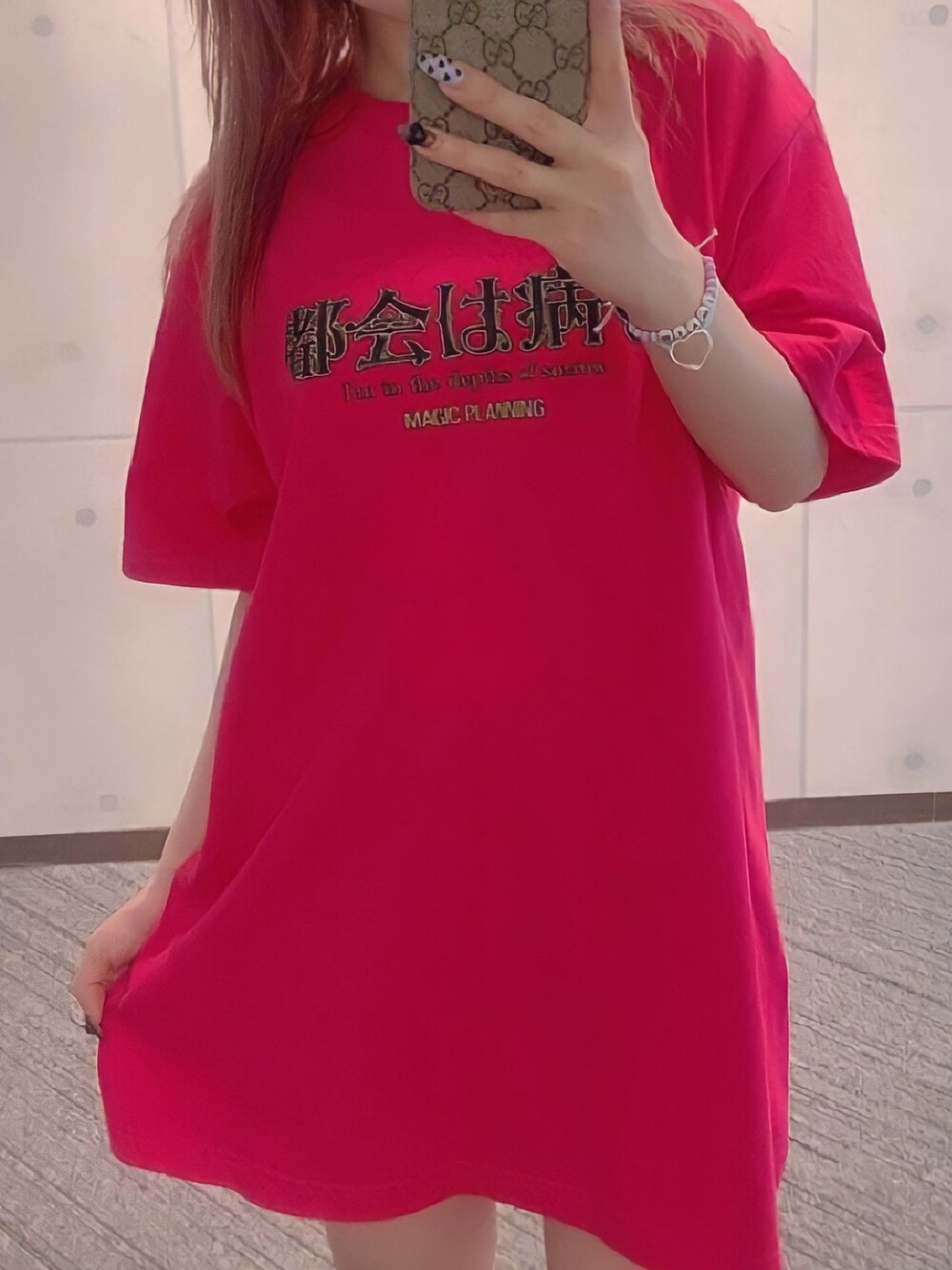 「ピンク、Tシャツ、原宿系、地雷、量産型、ストリートファッション、オーバーサイズ」｜「魔法企画のアイテム（Tシャツ/カットソー、ピンク系）」を使った、roll0423さん（レディース・154cm）の夏コーディネートの1枚目の写真