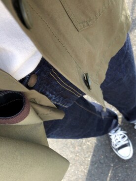 「ハイウエストストレートジーンズ」｜「アイテム（ミリタリージャケット）」を使った、meguさん（レディース・158cm）の秋コーディネート