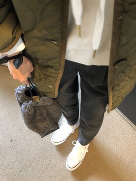 「GLOBAL WORK（グローバルワーク）の【CLASSY.1月号掲載】【あったか起毛】TRテーパードパンツ/808212（その他パンツ、グレー系）」を使った、meguさん（レディース・158cm）の冬コーディネート