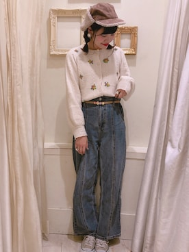 「ストレートデニム」｜ま つ ゆ か ◡̈*さん（レディース・166cm）の春コーディネート