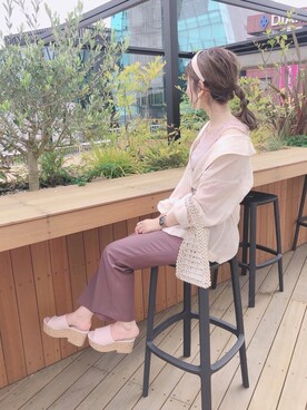 「one after another NICE CLAUP（ワンアフターアナザーナイスクラップ）のアイテム（スラックス、ブラウン系）」を使った、ま つ ゆ か ◡̈*さん（レディース・167cm）の春コーディネート