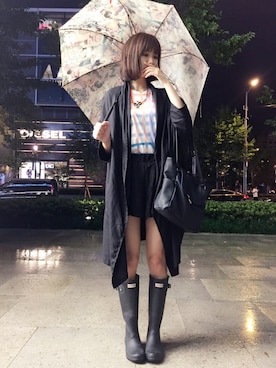 「MONKI（モンキ）のアイテム（カーゴパンツ）」を使った、Liiiさん（レディース・160cm）の秋コーディネート