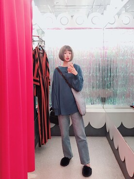「blue」｜「アイテム（トートバッグ）」を使った、Liiiさん（レディース・160cm）の秋コーディネート