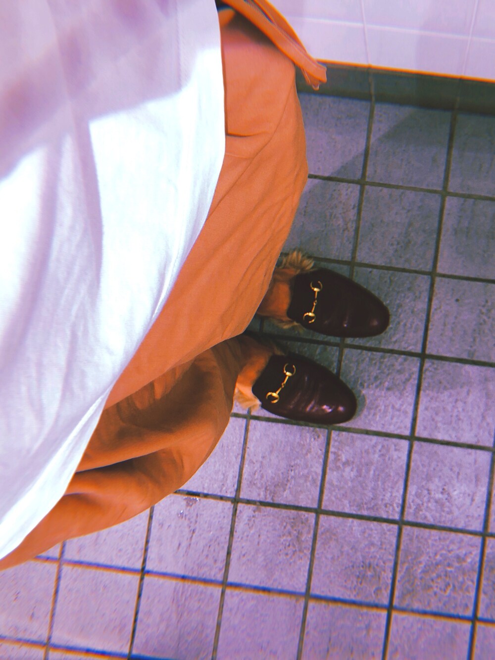 「GUCCIのアイテム（サンダル、レッド系）」を使った、らいさん（メンズ・188cm）の夏コーディネートの1枚目の写真