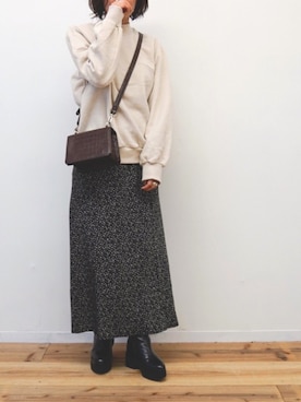 「flowriri（フロウリリ）のアイテム」を使った、tamaruさん（レディース・155cm）の冬コーディネート