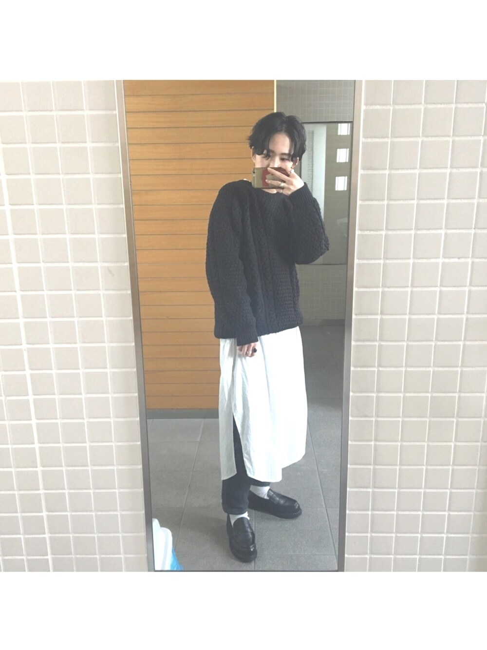 「カジュアル、オトナ女子、お洒落さんとつながりたい、デニム、アランニット、Paraboot、orslow、古着、シャツワンピ」｜「古着のアイテム（ニット/セーター、ブラック系）」を使った、陽さん（レディース・155cm）の冬コーディネートの1枚目の写真