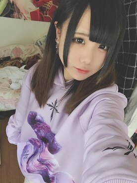 「TRAVAS TOKYO（トラバス トウキョウ）のアイテム（パーカー、パープル系）」を使った、ゆあさん（レディース・151cm）の冬コーディネート