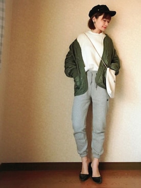 「Alpha Industries（アルファインダストリーズ）のアイテム」を使った、𝙔𝙐𝙆𝙄さん（レディース・161cm）の冬コーディネート