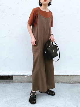 「TIMELESS&THREE（タイムレスアンドスリー）のアイテム」を使った、𝙔𝙐𝙆𝙄さん（レディース・162cm）の夏コーディネート