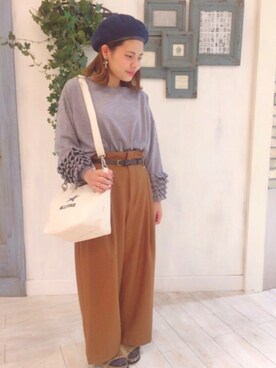 「袖フリル」｜「アイテム（ハンチング/ベレー帽）」を使った、マホさん（レディース・154cm）の秋コーディネート