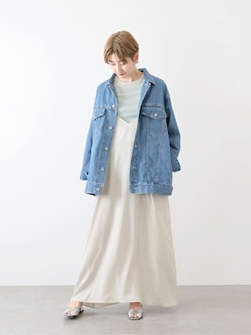 「JOURNAL STANDARD（ジャーナルスタンダード）のアイテム（デニムジャケット）」を使った、Fujiwara Shokoさん（レディース・162cm）の冬コーディネート