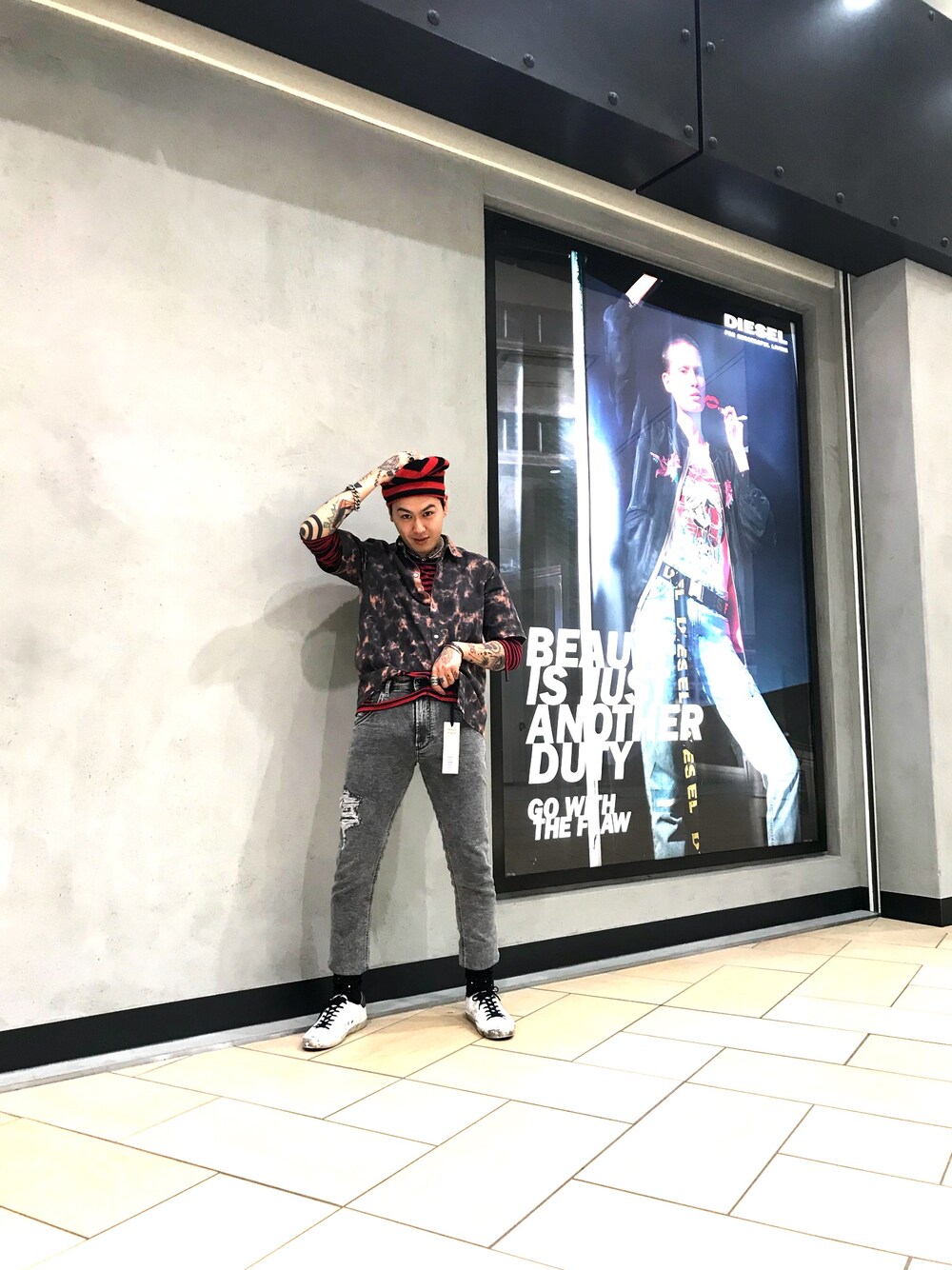 「DIESELのアイテム（シャツ/ブラウス、その他）」を使った、SHOMAさん（メンズ・172cm）の春コーディネートの1枚目の写真