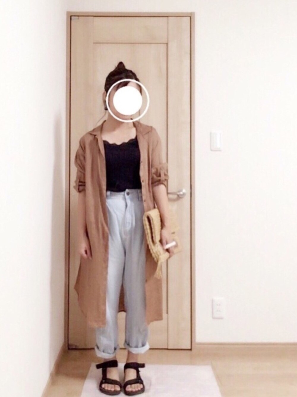 「リネン、GU、UNIQLO、カジュアル、プチプラ、シャツワンピ」｜「GUのアイテム（デニムパンツ、ブルー系）」を使った、harumioさん（レディース・151cm）の夏コーディネートの1枚目の写真