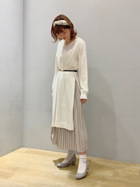 「アイテム（パンプス、グレー系）」を使った、なつみさん（レディース・164cm）の春コーディネート