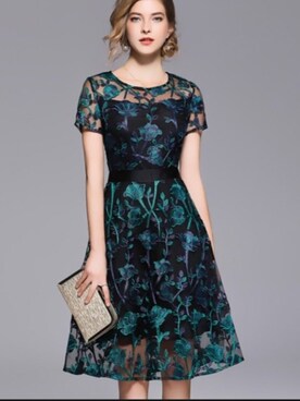 花柄刺繍ワンピース シースルー フラワー 結婚式 同窓会 お呼ばれ パーティー ドレス 膝丈 大きいサイズ ブラック 黒 青 ブルー 半袖 エレガント デートコーデを使った人気ファッションコーディネート Wear