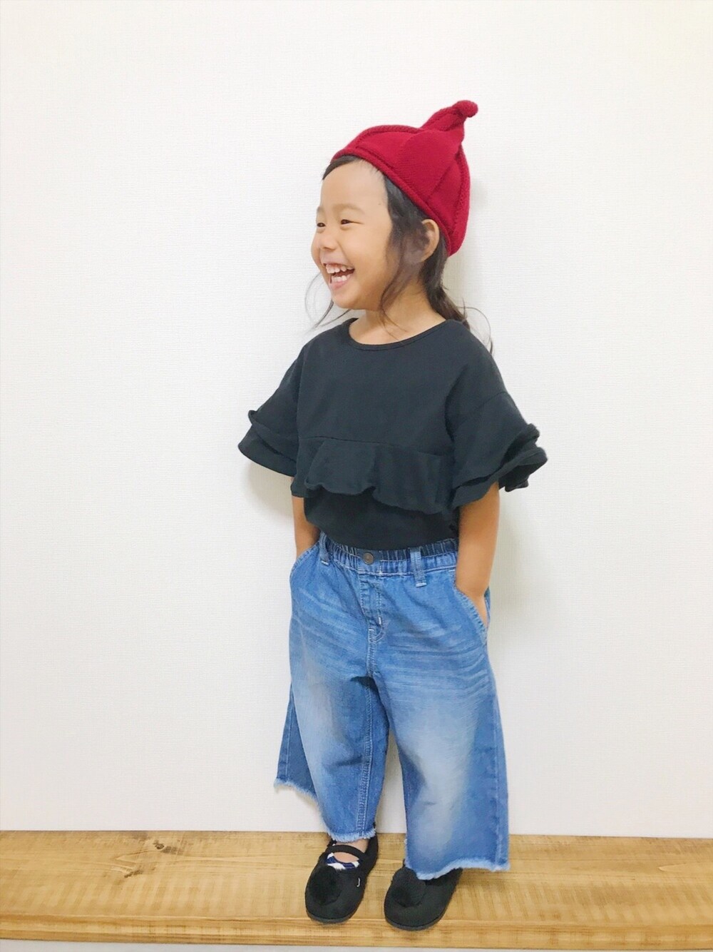 「キッズコーデ、シンプルコーデ、女の子、kids、カジュアル、秋コーデ、トンガリ帽子、秋、3歳、３歳女の子」｜hiii-naさん（キッズ・90cm）の秋コーディネートの1枚目の写真