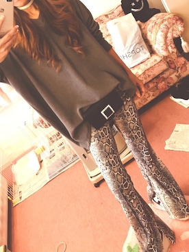 「YRU（-）のアイテム」を使った、りえちょんさん（レディース・162cm）の冬コーディネート