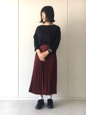 ユナさんの「無地プリーツロングスカート」を使ったコーディネート