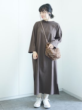 「アイテム（レギンス/スパッツ、ベージュ系）」を使った、ユナさん（レディース・155cm）の秋コーディネート