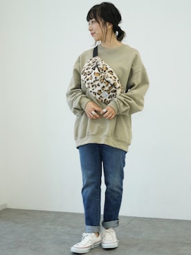 「JERZEES（ジャージーズ）のアイテム」を使った、ユナさん（レディース・155cm）の秋コーディネート