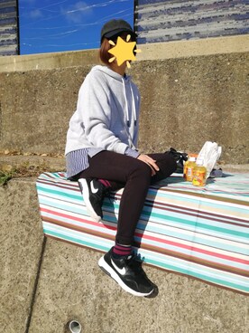 「NIKE（ナイキ）のアイテム（スニーカー、ブラック系）」を使った、ゆきんこさん（レディース・160cm）の秋コーディネート