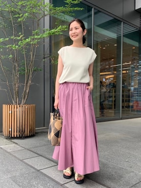 「アイテム（サンダル、ゴールド系）」を使った、kurataniさん（レディース・165cm）の春コーディネート