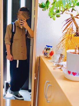 「アイテム（バックパック/リュック、ホワイト系）」を使った、kさん（メンズ・172cm）の秋コーディネート