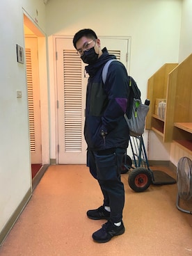 「NIKE ACG（ナイキエィシージー）のアイテム（スタジャン）」を使った、Wei Jim  さん（メンズ・178cm）の夏コーディネート
