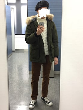 「白ニット」｜「アイテム（モッズコート）」を使った、katsuさん（メンズ・175cm）の冬コーディネート