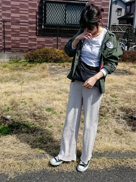 「niko and...（ニコアンド）のリバーシブルサコッシュ（ショルダーバッグ）」を使った、m@yaさん（レディース・159cm）の春コーディネート