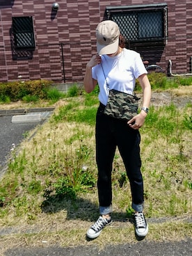 「niko and...（ニコアンド）のリバーシブルサコッシュ（ショルダーバッグ）」を使った、m@yaさん（レディース・159cm）の春コーディネート