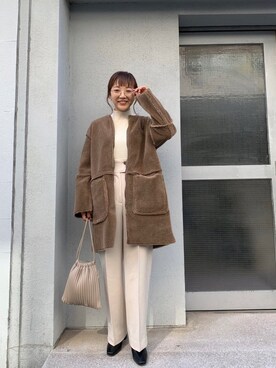 「メガネ女子」｜「アイテム（ムートンコート）」を使った、てらさんさん（レディース・157cm）の秋コーディネート