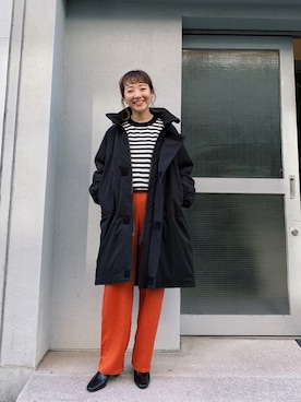 「サテンパンツ」｜「アイテム（ダウンジャケット/コート）」を使った、てらさんさん（レディース・157cm）の秋コーディネート