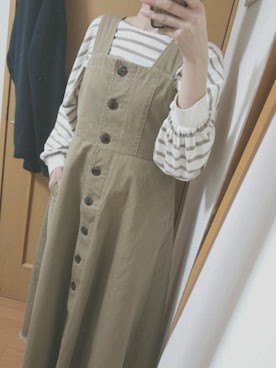 「w closet（ダブルクローゼット）のアイテム（サロペット/オーバーオール）」を使った、pochaさん（レディース・167cm）の春コーディネート
