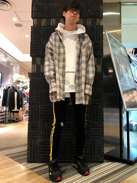 「Chica（チカ）のアイテム」を使った、山田 統生さん（メンズ・182cm）の夏コーディネート