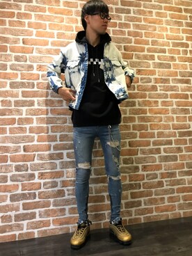 「REPRESENT（リプレゼント）のアイテム（ジャケット/アウター）」を使った、山田 統生さん（メンズ・182cm）の秋コーディネート