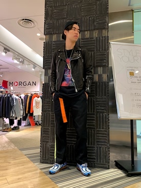 「L.H.P（エルエイチピー）のアイテム（ライダースジャケット）」を使った、山田 統生さん（メンズ・182cm）の秋コーディネート
