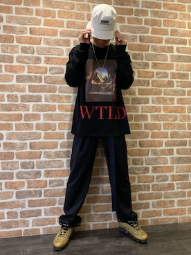 「L.H.P（エルエイチピー）のアイテム（パンツ）」を使った、山田 統生さん（メンズ・182cm）の春コーディネート