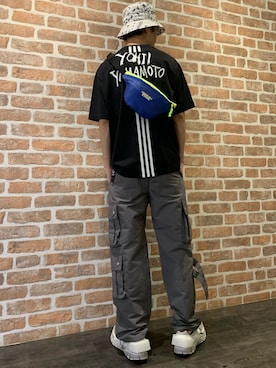 「L.H.P（エルエイチピー）のアイテム（パンツ）」を使った、山田 統生さん（メンズ・182cm）の春コーディネート