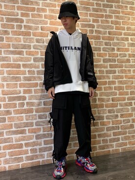 「L.H.P（エルエイチピー）のアイテム（帽子）」を使った、山田 統生さん（メンズ・182cm）の冬コーディネート