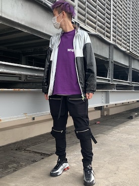 「シルバー」｜「アイテム（ブルゾン）」を使った、山田 統生さん（メンズ・182cm）の春コーディネート