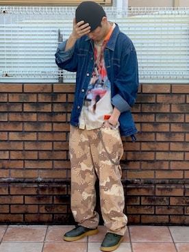 「デザイントップス」｜「アイテム（財布/小物）」を使った、山田 統生さん（メンズ・182cm）の春コーディネート